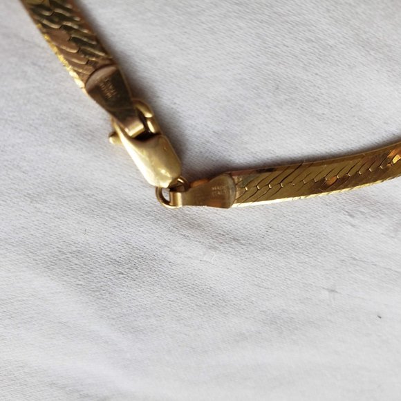 14K Italian Gold 28" Polished Bold Herringbone Necklace - Picture 4 of 8